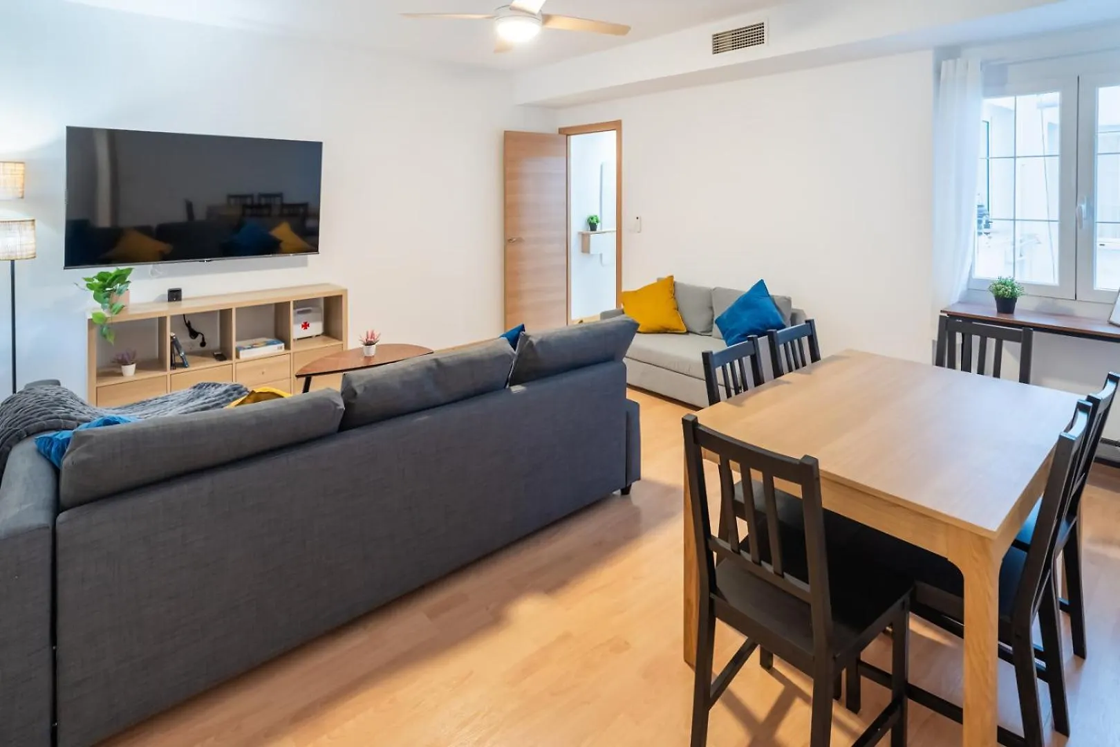 Apartamento A 15 Minutos De La Juderia Con Parking Cordoba Spain