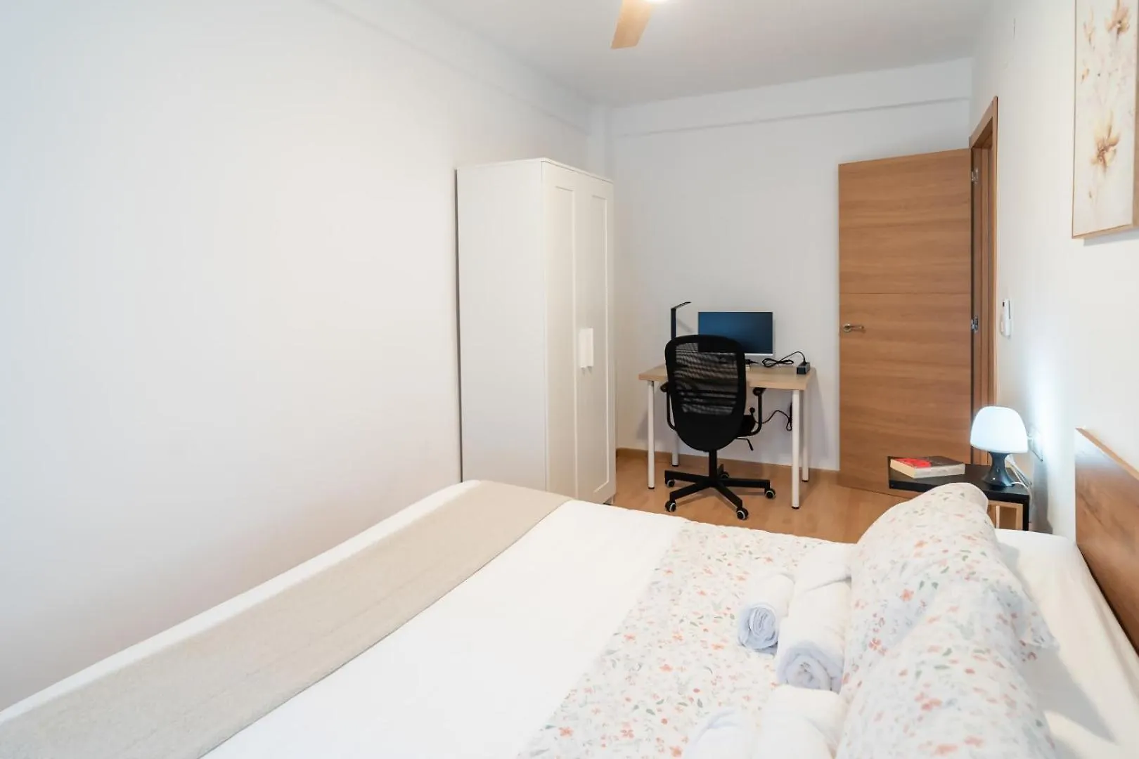Apartment Apartamento A 15 Minutos De La Juderia Con Parking Cordoba Spain