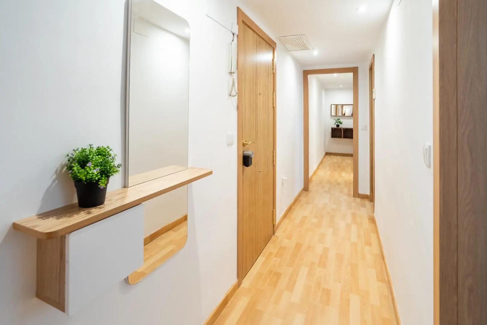 Apartamento A 15 Minutos De La Juderia Con Parking Cordoba 0*,  Spain